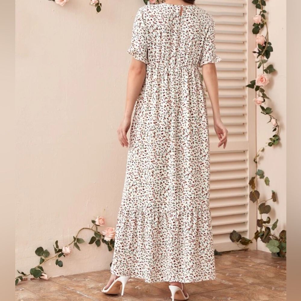 🌷SOLD🌷 SHEIN Ditsy Floral Maxi Dress 🤍 - Picture 3 of 5